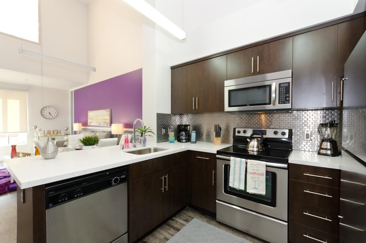 Popular Hollywood Upstairs Downstairs Penthouse *