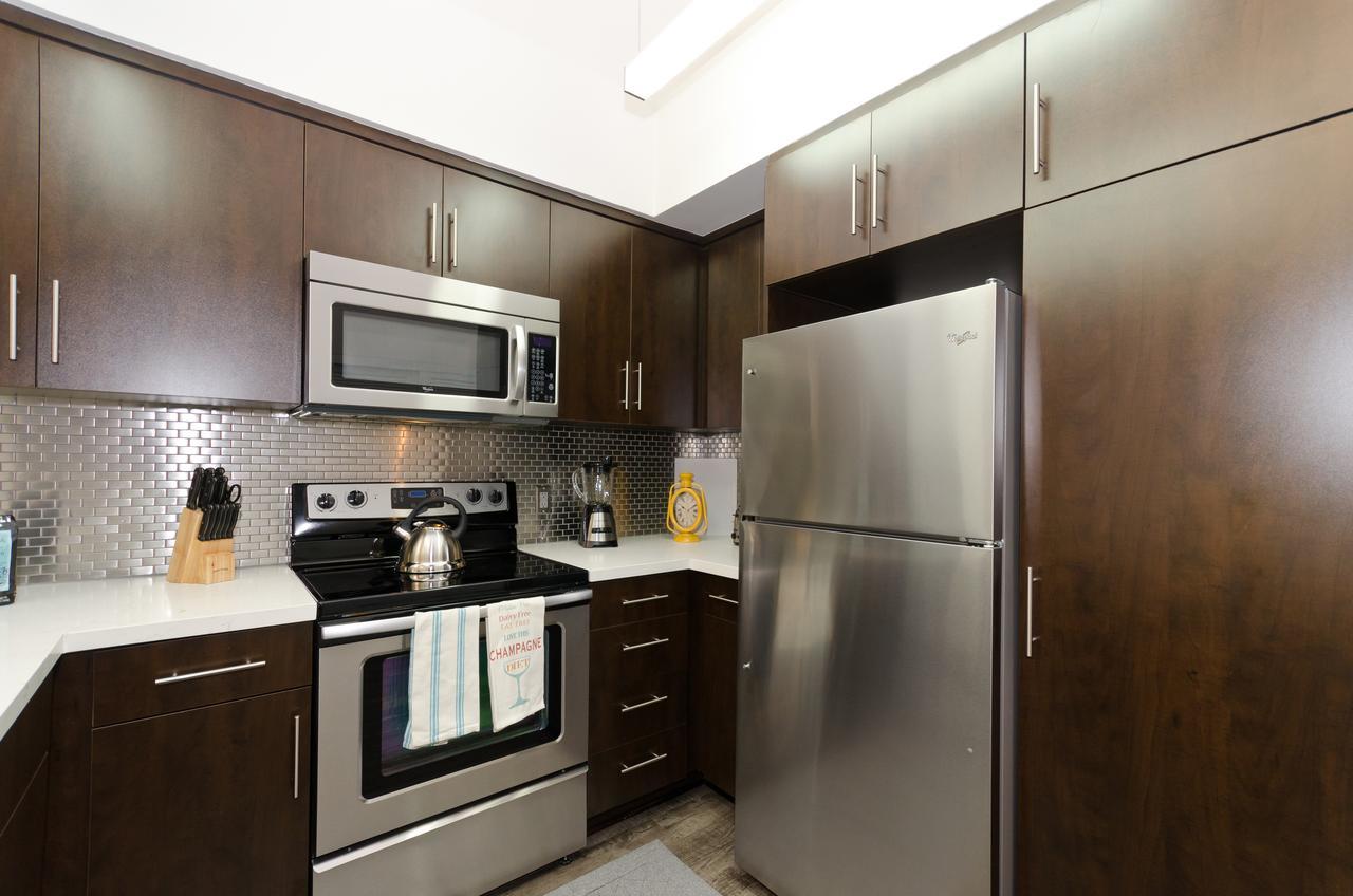 Popular Hollywood Upstairs Downstairs Penthouse Apartment Los Angeles